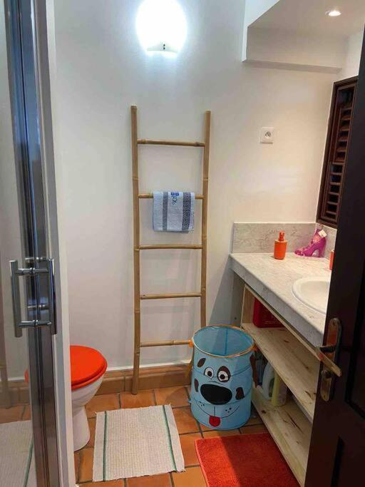 Studio Paisible Avec Piscine, Pas Loin De La Plage La Trinité Kültér fotó